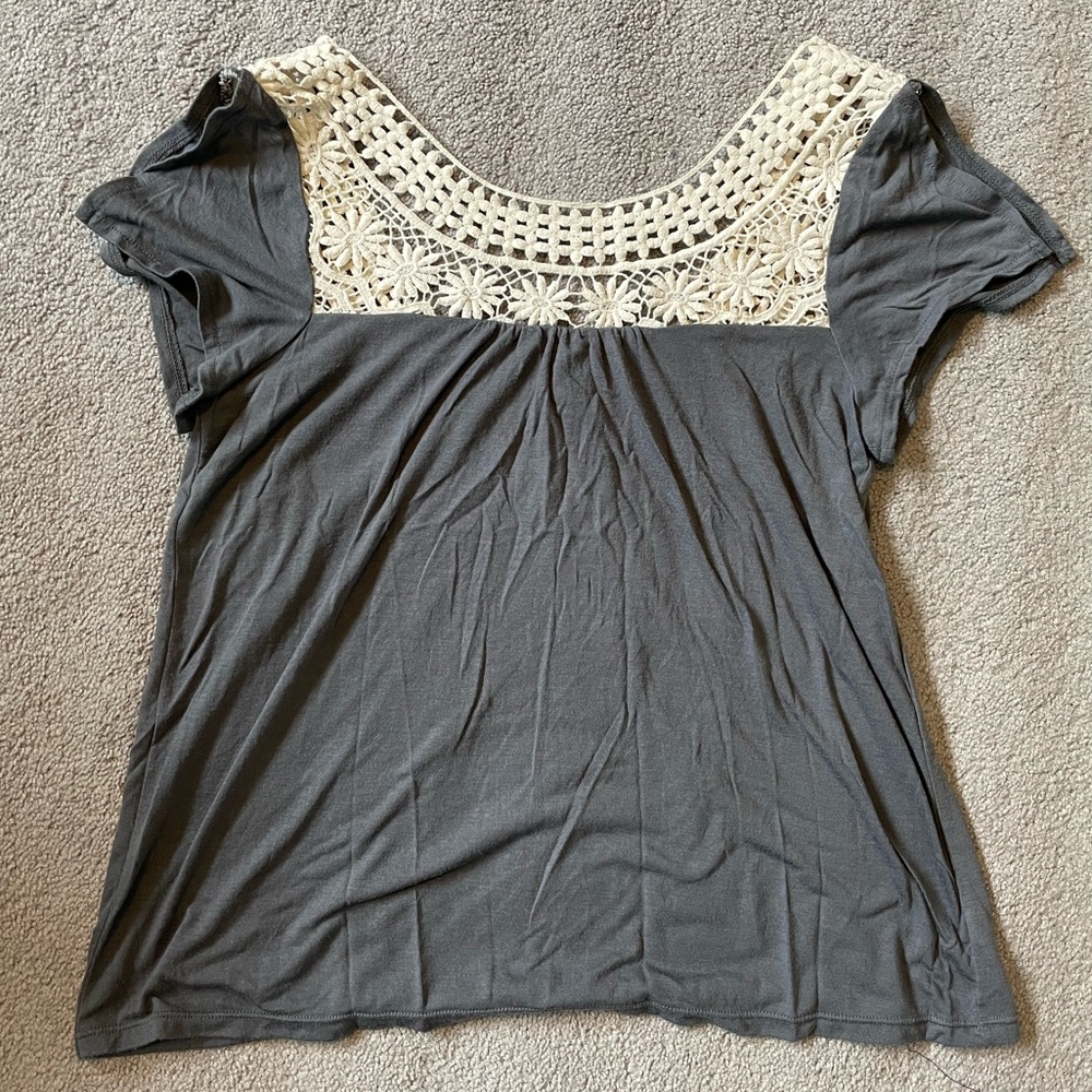 3/$20 | American Eagle - Flowy Blouse with Crochet Neckline